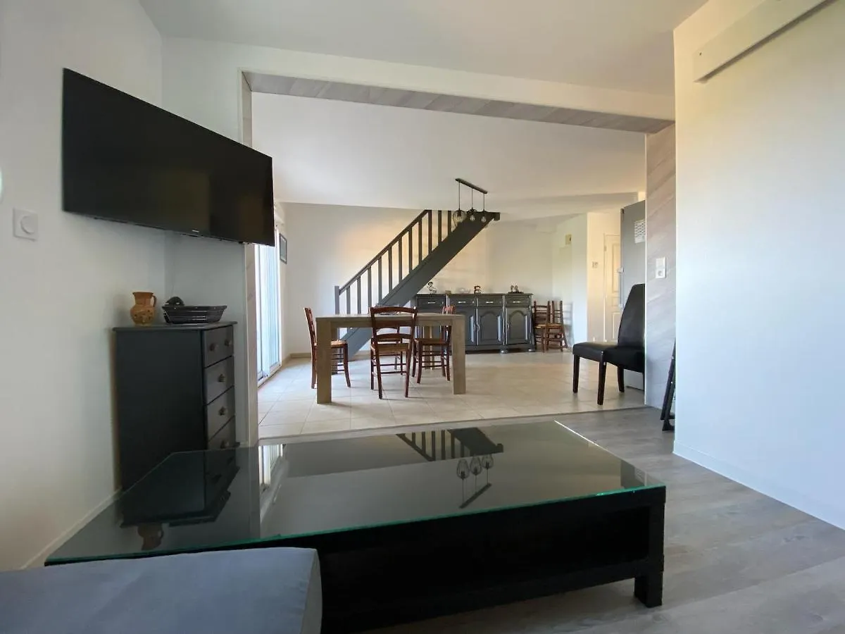 Vakantiehuis Maison Bord De Mer, Au Calme, 4 Personnes Riantec